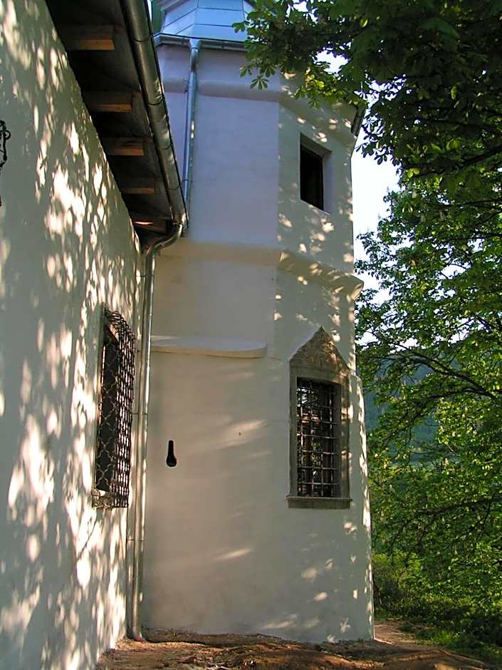 Kaštieľ Biela Dáma a Čierny Rytier