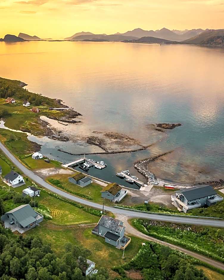 Foto 1 di 50 di Laukvik Senja