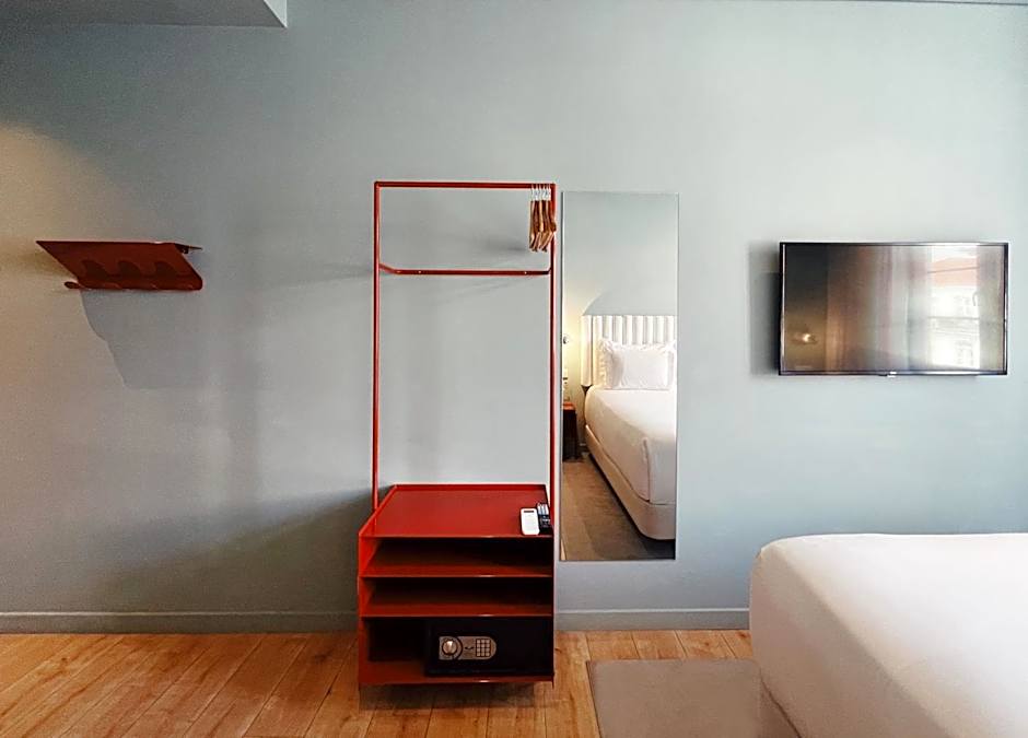 Esqina Cosmopolitan Lodge