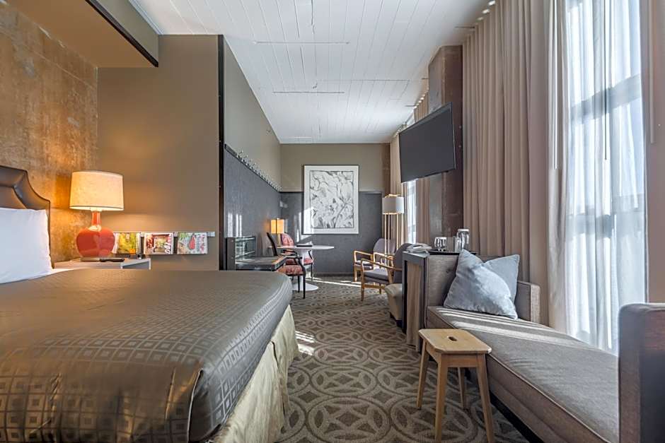Proximity Hotel
