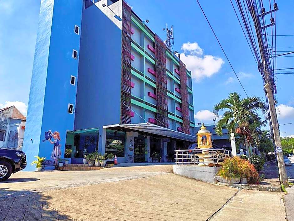Blue Orchids Hotel
