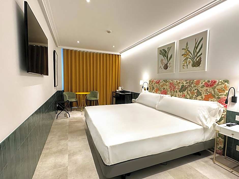 Ribera De Triana Hotel