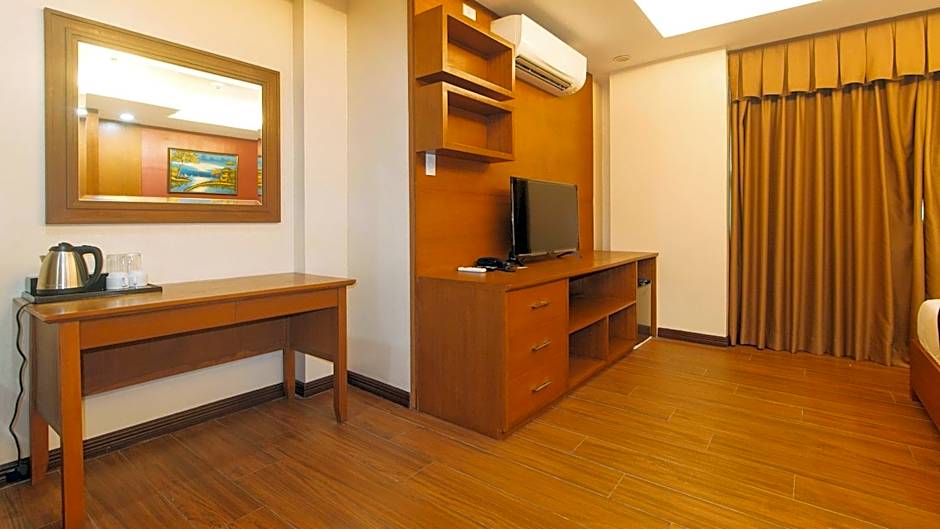 M28 Hotel and Apartments Quezon City