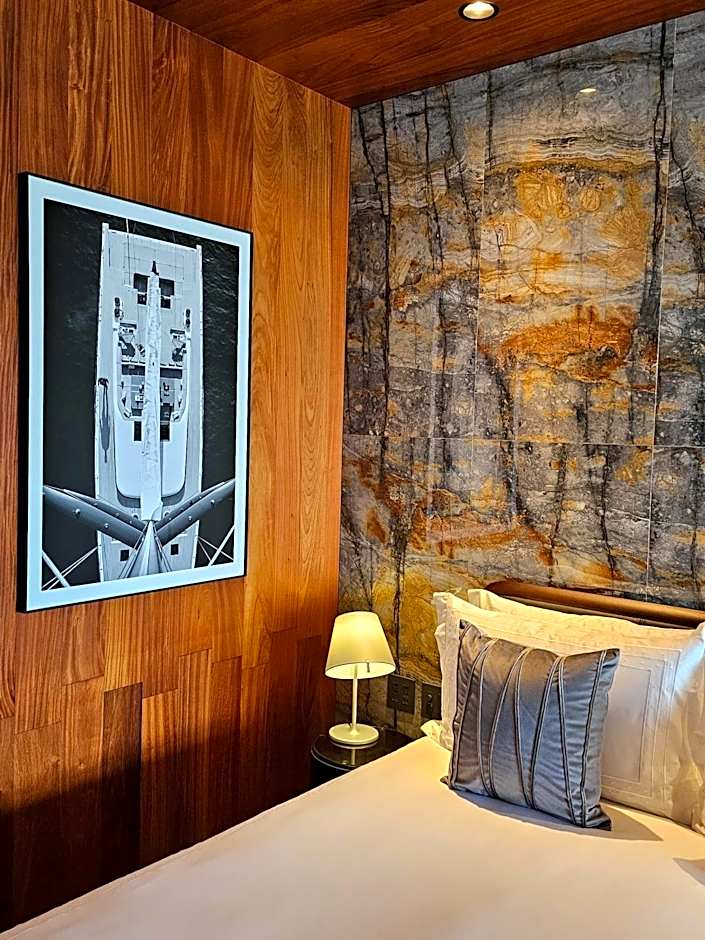 Kamo Residences by Reflections