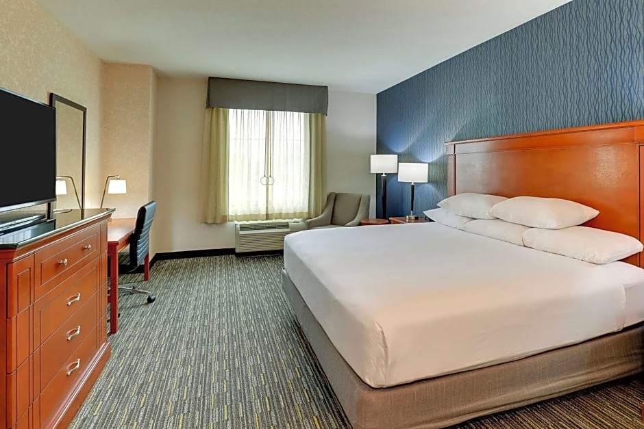 Drury Inn & Suites Arnold