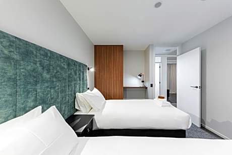 Two-Bedroom Lake View Suite with Bath (No Skylight)
