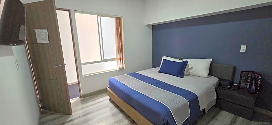 Stay Blue Hotel