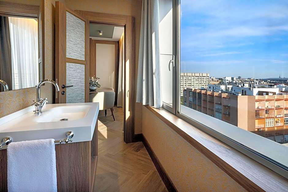 The Westin Madrid Cuzco