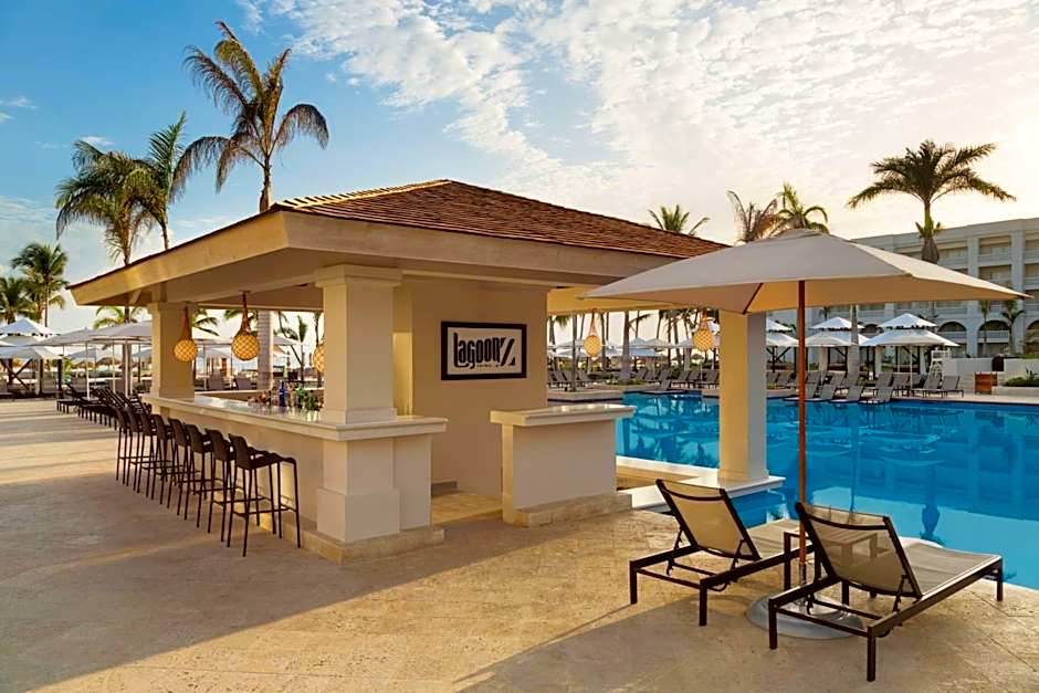 Hyatt Ziva Rose Hall - All Inclusive