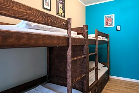 Bed in 6-Bed Mixed Dormitory Room