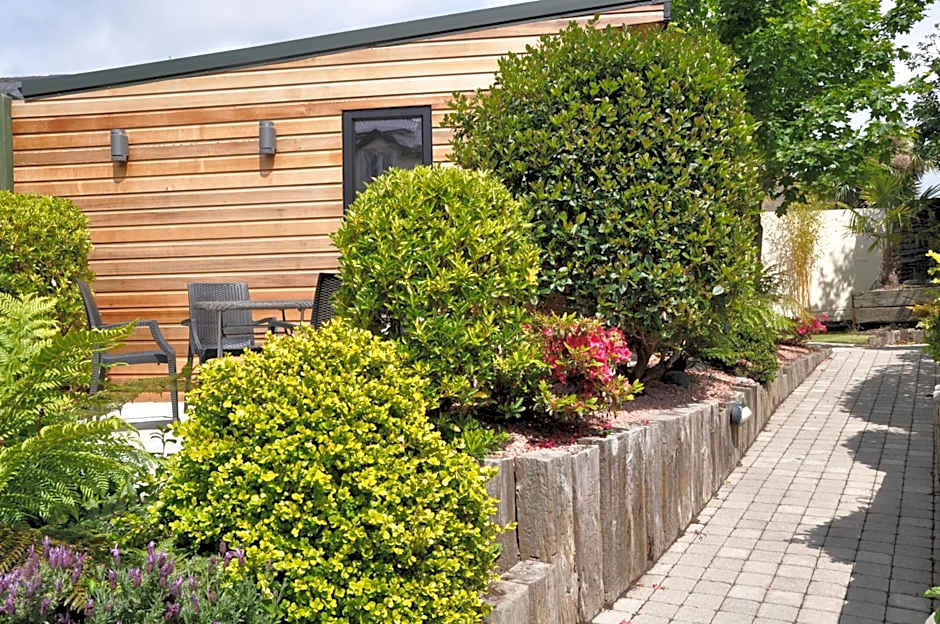 Quinlan & Cooke Boutique Townhouse and QCs Seafood Restaurant