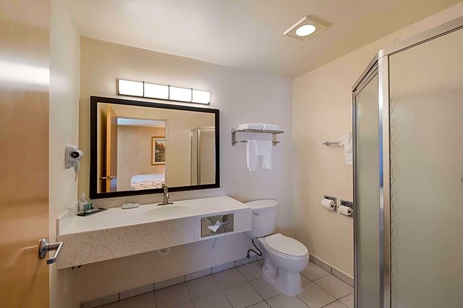 SureStay Plus Hotel by Best Western SeaTac Airport