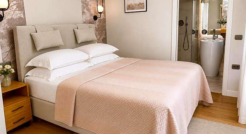 Ioana Hotels