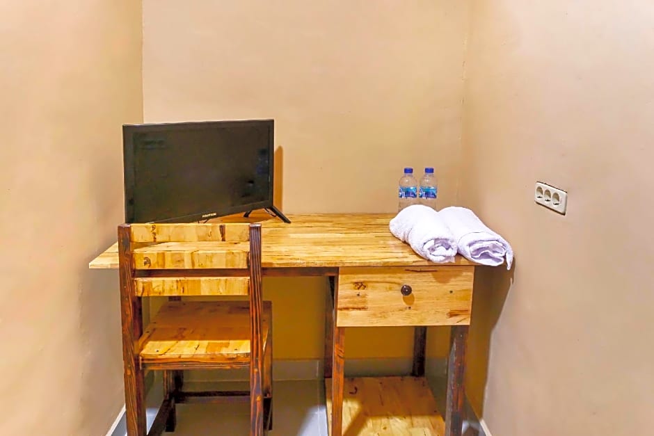 OYO 91223 Mutiara Guest House