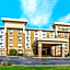 La Quinta Inn & Suites by Wyndham Midwest City - Tinker AFB