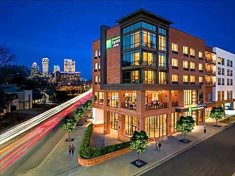 Holiday Inn Express And Suites Charlotte - South End By IHG