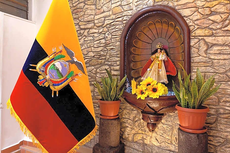 Friends Hotel & Rooftop