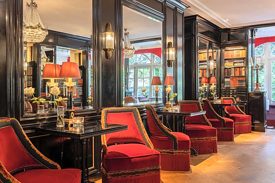 Apollofirst Boutique Hotel