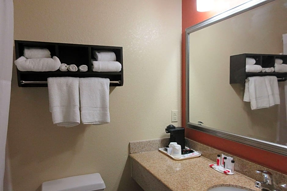 Quality Inn & Suites Benton Harbor - St. Joseph
