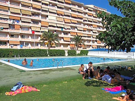 Apartamentos Penismar I y II 3000