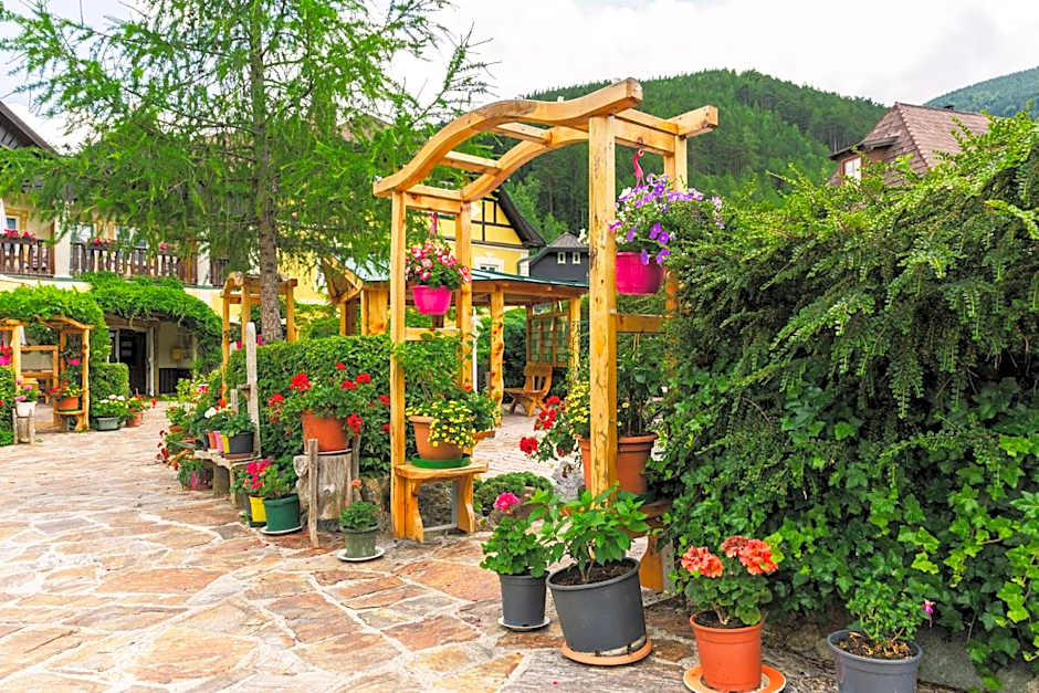 Scharfegger's Raxalpenhof - Zuhause am Land