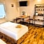 CJS Apartments - Chill or Drive am Nürburgring, new Box Spring Beds, new furniture, free Parking, WLan, TV-Streaming, Quiet Location