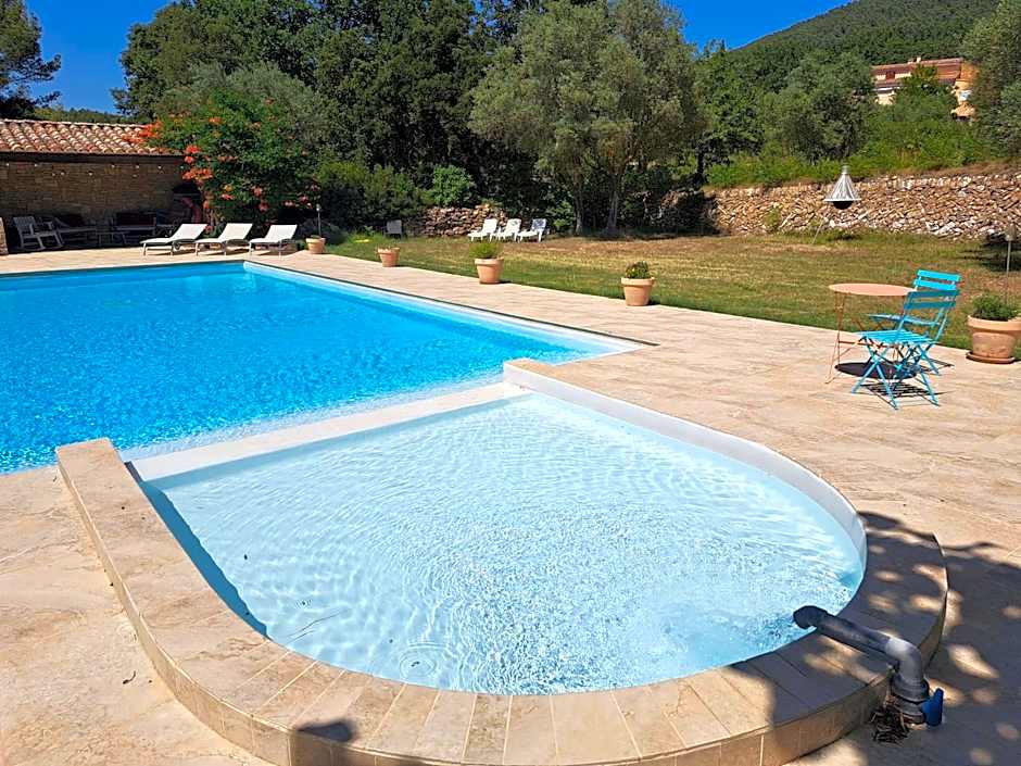 Gîtes Mas des rochers - Romance tropicale avec Spa