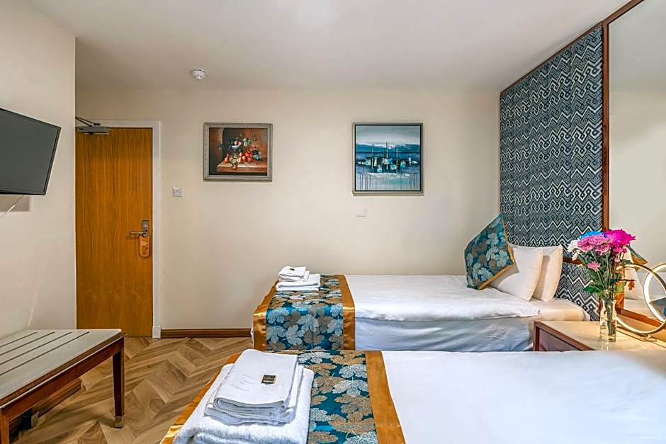 Muthu Fort William Hotel