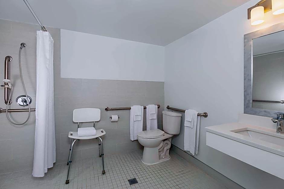 Four Points by Sheraton Chicago OHare Airport