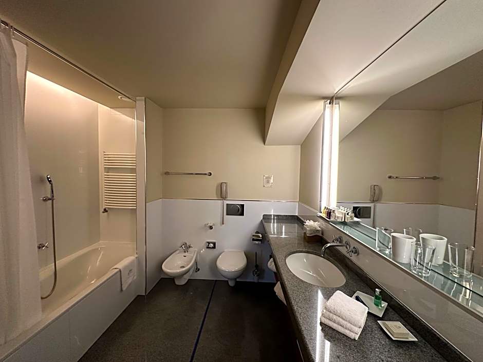 Aria Hotel