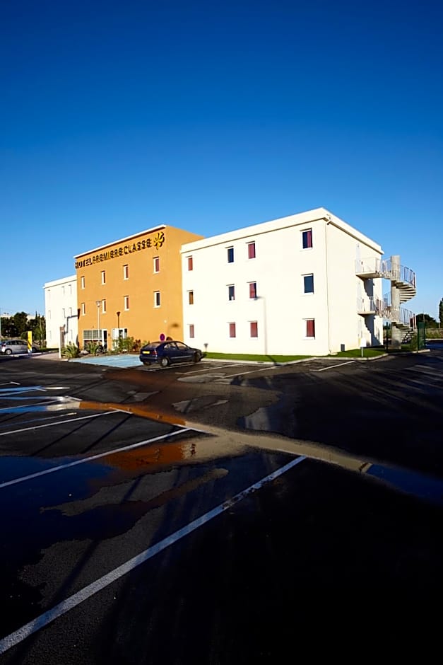 Première Classe Istres