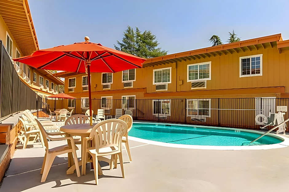 Rodeway Inn