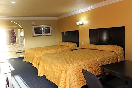 Queen Room with Two Queen Beds
