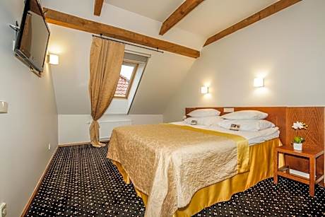 Zen Suite with free visit to Sauna Center