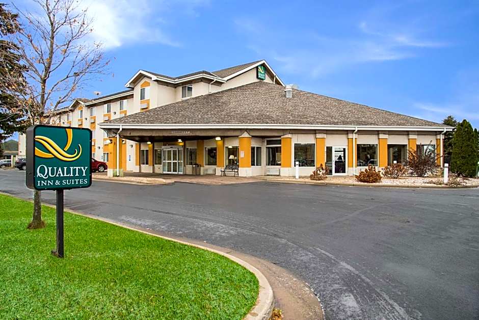 Quality Inn & Suites Menomonie