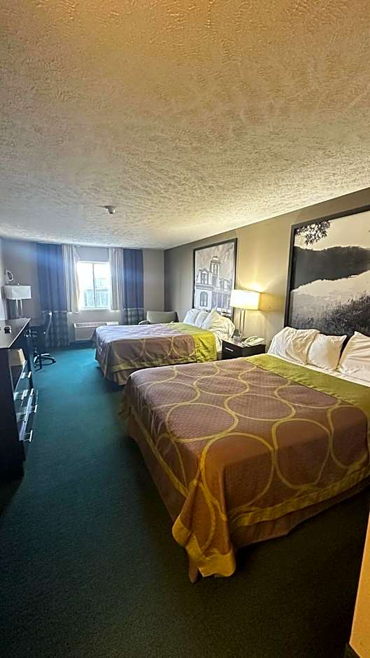 Burgundy Inn & Suites By OYO El Paso