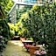 THE GATE GARDEN Hotel