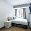 Modern Ealing Studio Apartments, London