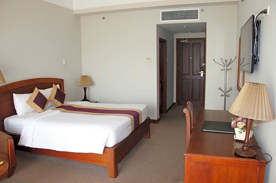 Nha Khach Quoc Hoi Ho Chi Minh