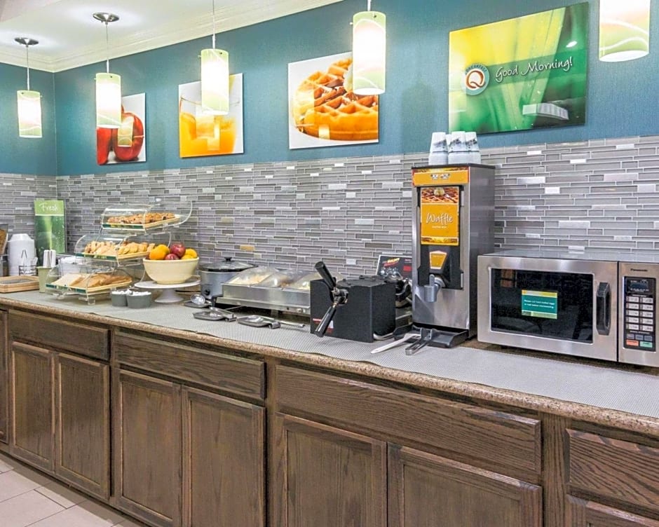 Quality Inn & Suites West Monroe