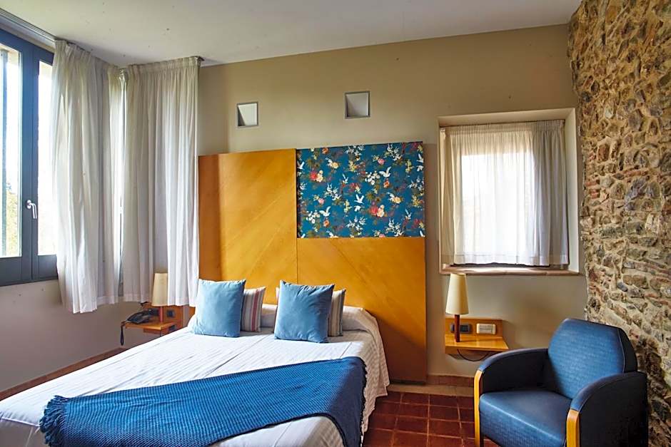 Arcs De Monells - Adults Only