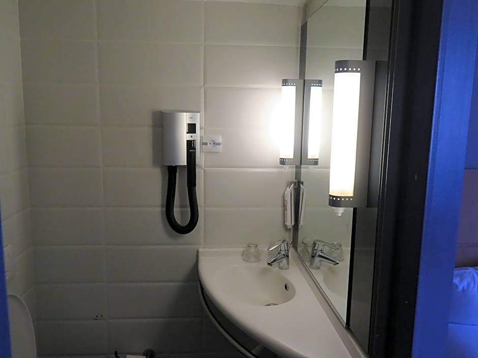 Ibis Oran Les Falaises