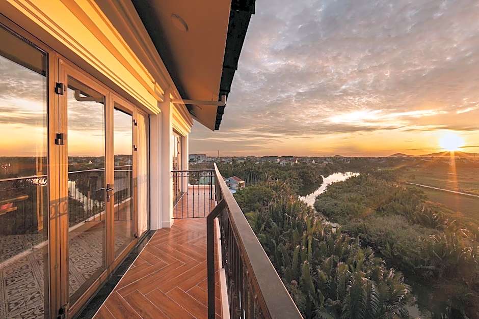 Shining Riverside Hoi An Boutique & Spa