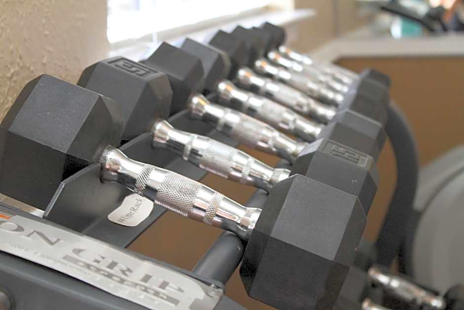 Vineyard Court Designer Suites Hotel