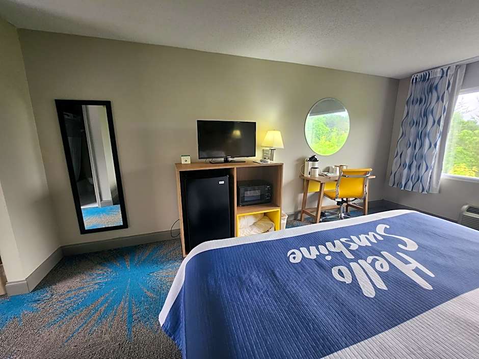 Days Inn by Wyndham Dahlonega University Area