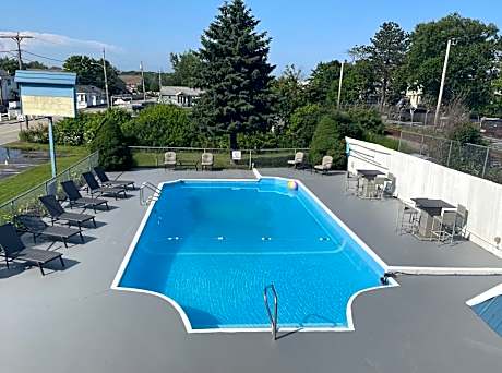 Seabreeze Motel