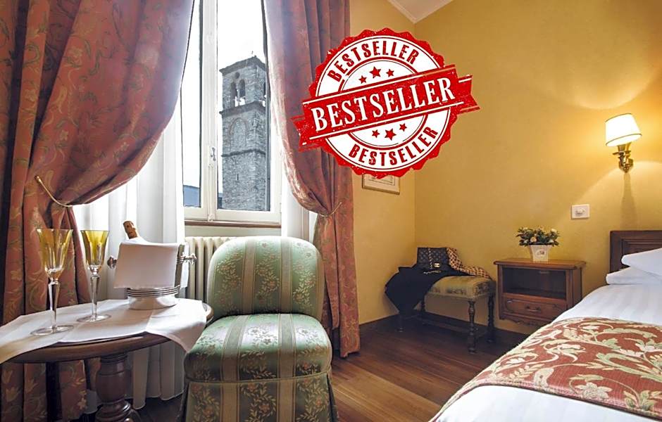 International au Lac Historic Lakeside Hotel