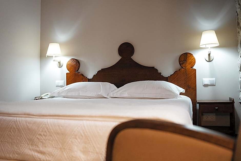 Hotel Rural LATORRIÉN DE ANE