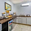 AmericInn by Wyndham Quincy