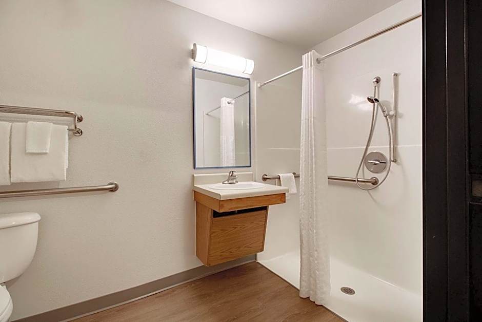 WoodSpring Suites Conroe